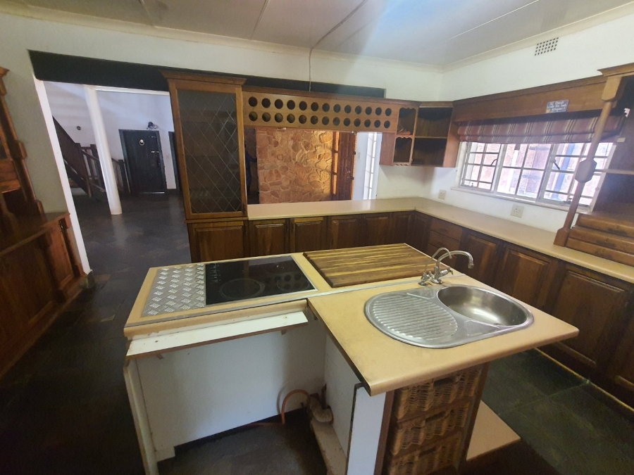 To Let 5 Bedroom Property for Rent in Hartbeespoort Rural North West